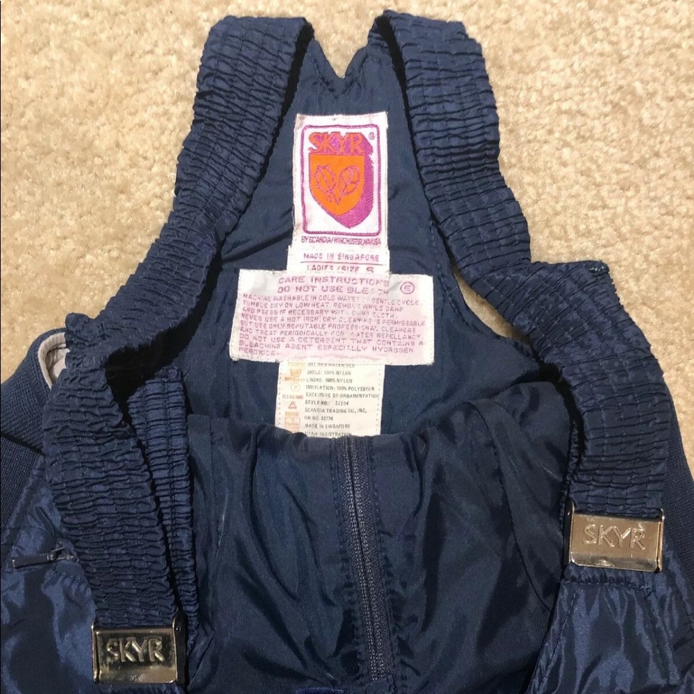 Vintage Skyr ski jumpsuit size small